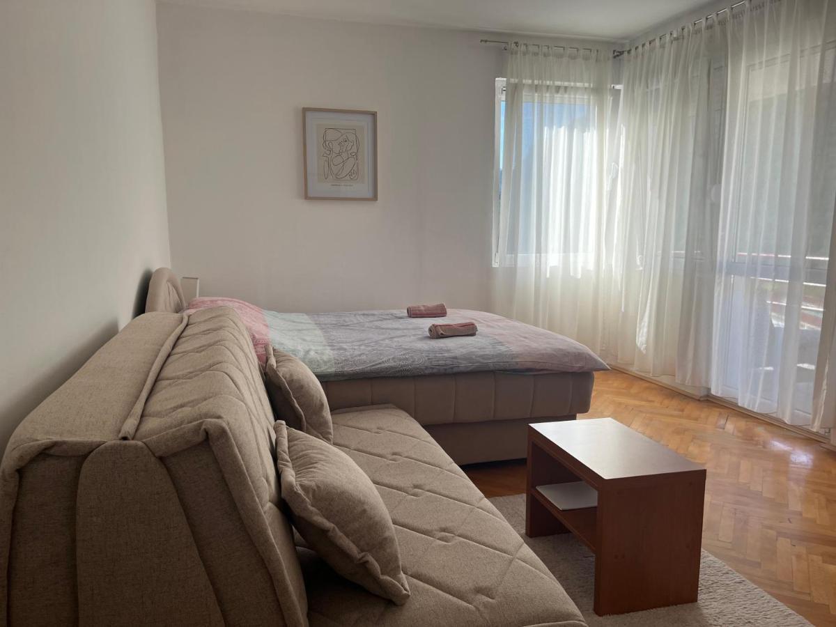 Cozy Apartment With The View بلوزين المظهر الخارجي الصورة